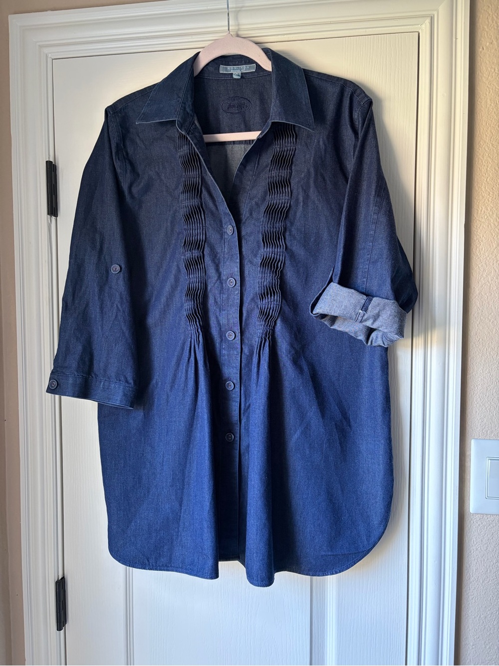 Foxcroft Women’s Plus Size No Iron Pin tuck Button-Front Shirt with 3/4 Sleeves